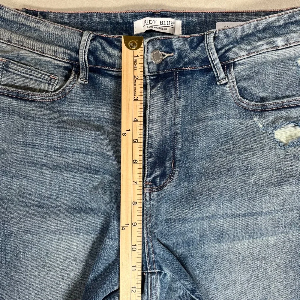 Judy Blue Straight Fit Jeans Women 14W Blue Distressed Medium Wash Denim Stretch